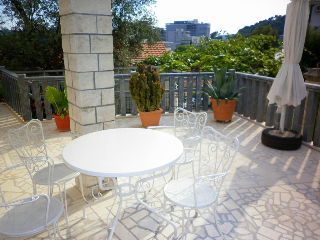 Rooms Villa Desa Budva Buitenkant foto