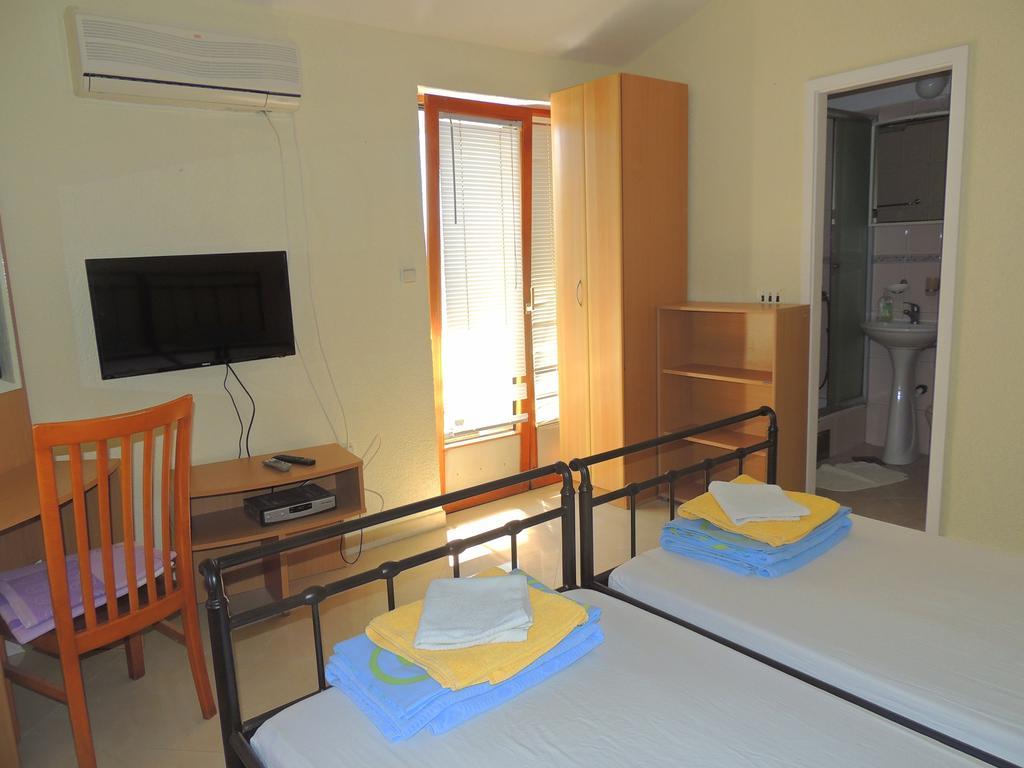 Rooms Villa Desa Budva Buitenkant foto